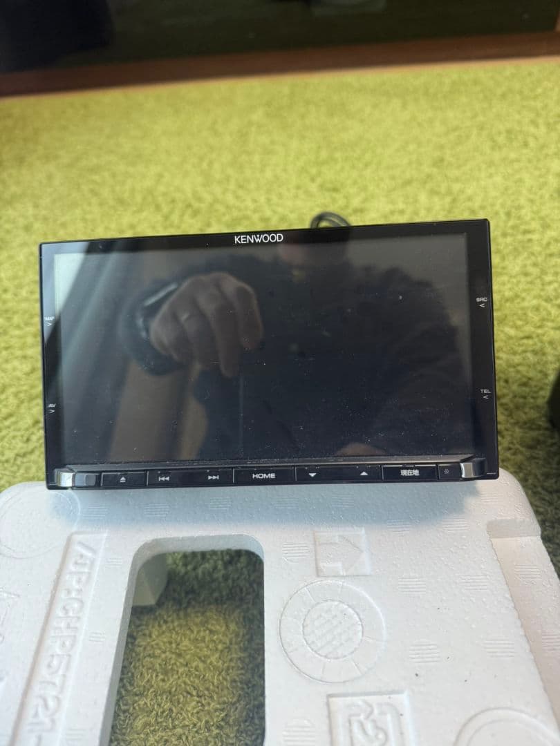 ケンウッド彩速ナビ　カーナビ　サブウーファー　MDV-Z702 KSC-SW50