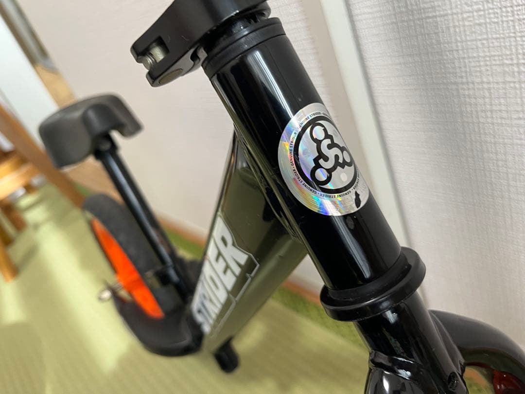 【正規品】STRIDER ストライダー ランニングバイク 　12インチ