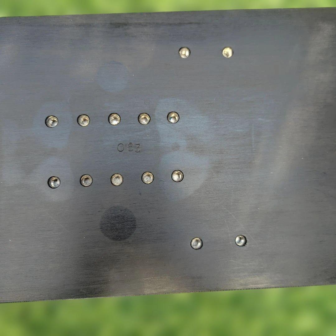 な*ん様 ラバンサー　アルペン　スノーボード 　ブラック