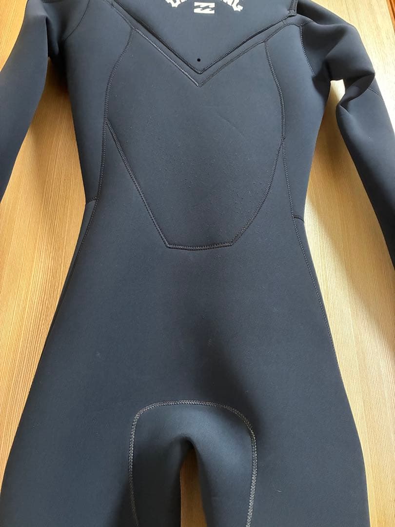 BILLABONG ノンジップウェットスーツ 3×2mm サイズML