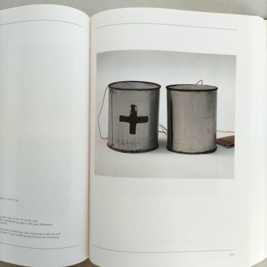 JOSEPH BEUYS:THE MULTIPLES/ヨーゼフ・ボイス作品集