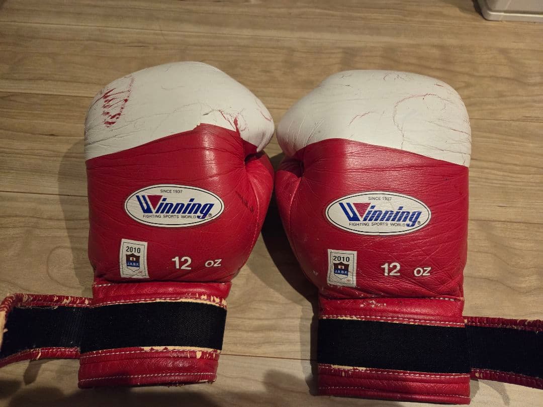 Winning ボクシンググローブ 12oz 赤