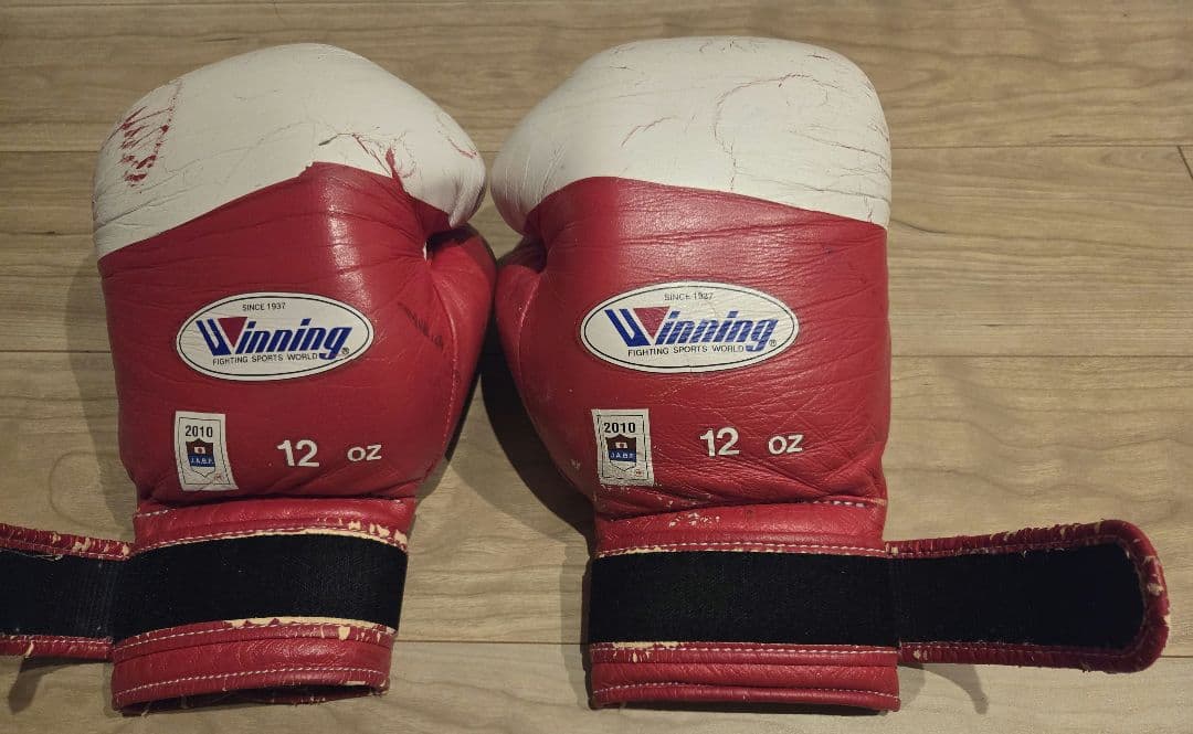 Winning ボクシンググローブ 12oz 赤