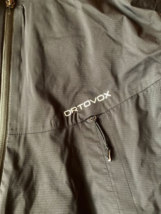 美品★ORTOVOX(オルトボックス)スキージャケット