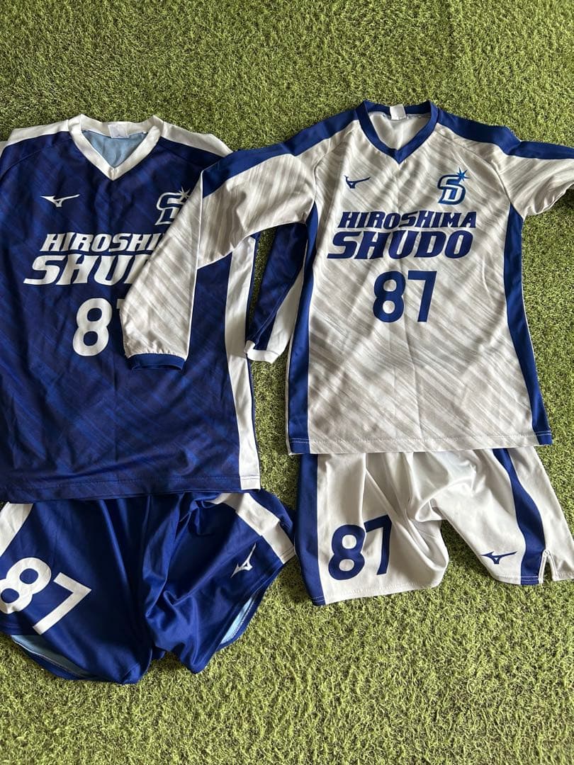 広島修道大学サッカー部　ユニフォーム　大学サッカー　長袖