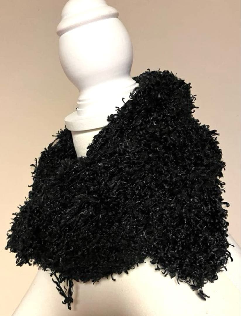 Bambi❣️ ビューティーアンドビースト ファンシーヤーンストール BLACK