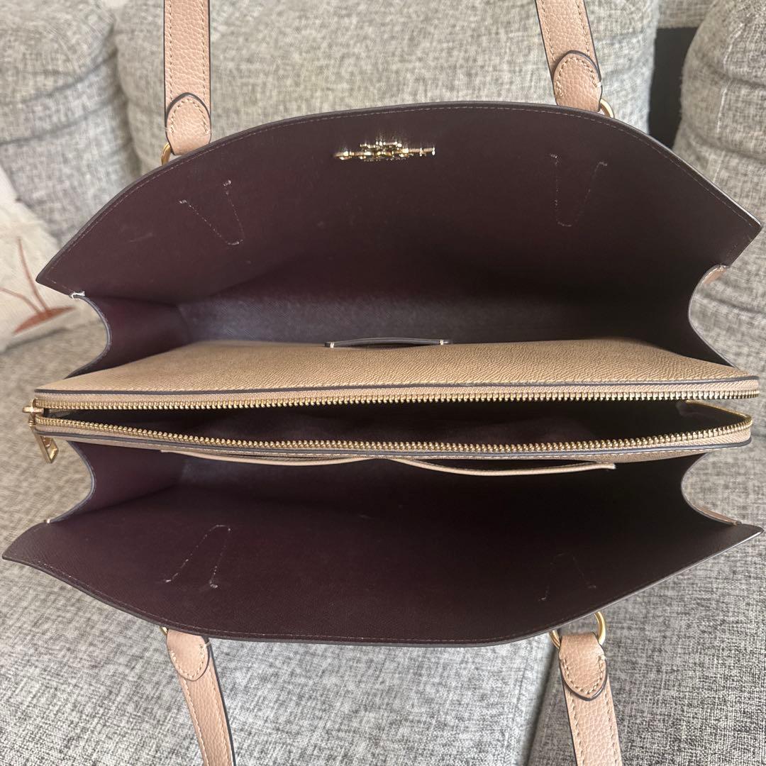 COACH ベージュ ビジネスバッグ