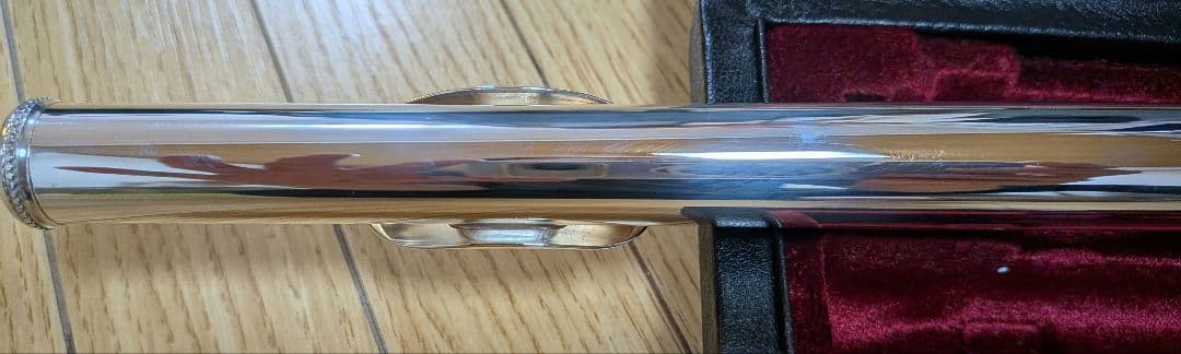 YAMAHA　ヤマハ　 フルート YFL-451　　Eメカ搭載　 ケース付き