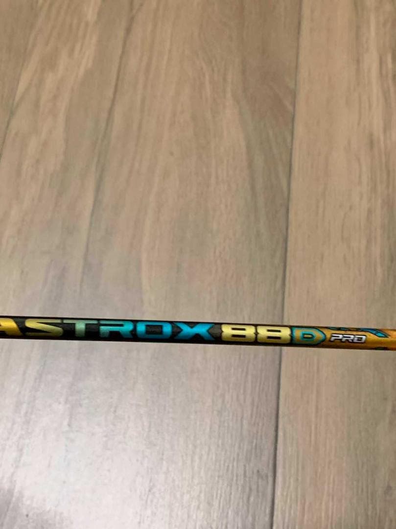 YONEX ヨネックス アストロクス88D PRO 4UG5