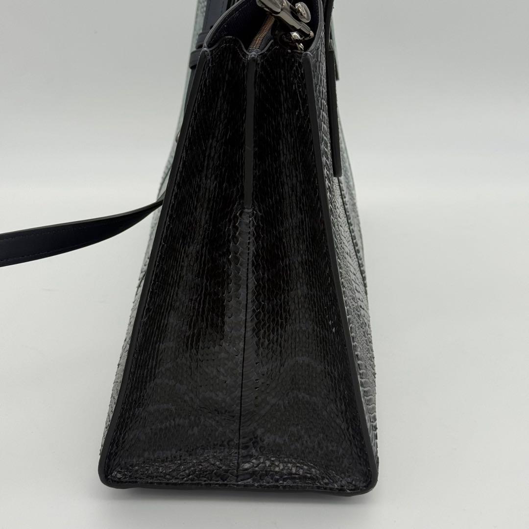 COACH チャーリーキャリーオール ヘビ革 ショルダーバッグ