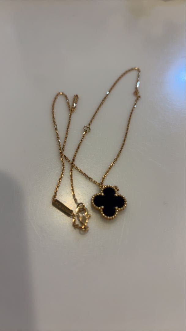 ヴァンクリーフアーペルヴィンテージオニキスれネックレス本物