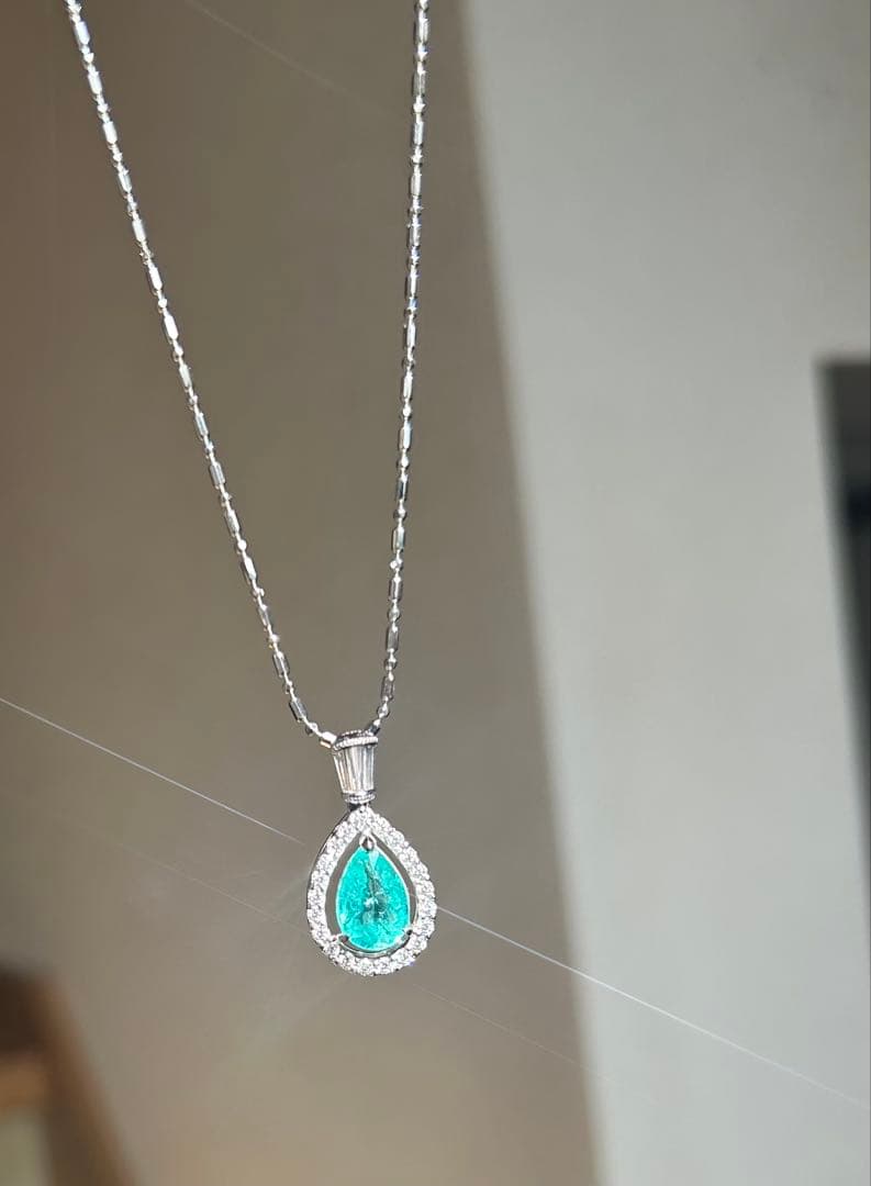 【さらにお値下げ中】Pt.850 天然石パライバトルマリンネックレス【鑑別書】