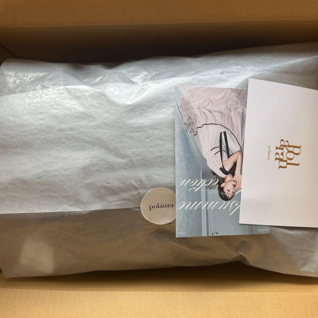 polauraフラワーぺプラムバックリボンチュニック Black