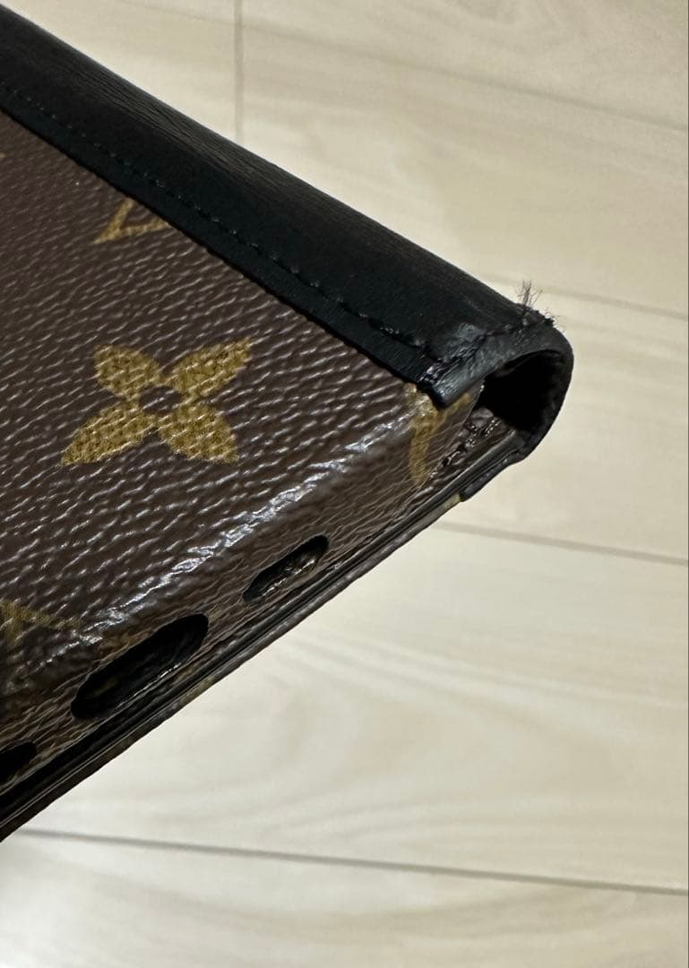 LOUIS VUITTON iPhone14proケース