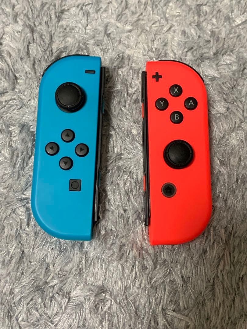 美品！Nintendo switch 本体　ネオンブルー　ネオンレッド　ケース付