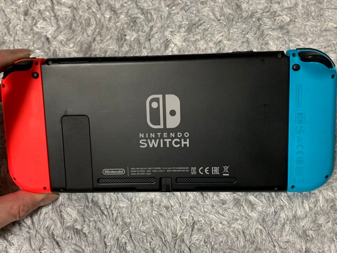 美品！Nintendo switch 本体　ネオンブルー　ネオンレッド　ケース付
