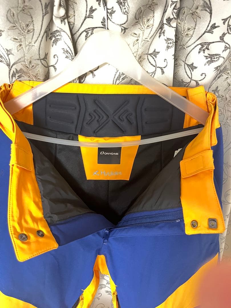 ONONE オンヨネ　デモ スキーウェア セット