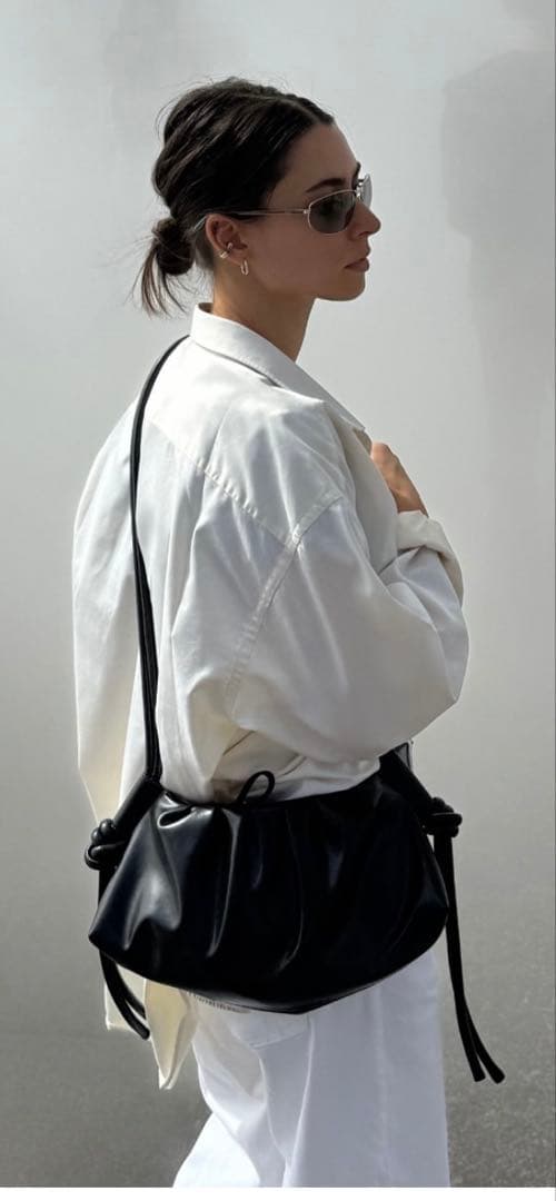 お値下げ！！ÖLEND ブラック ショルダーバッグ