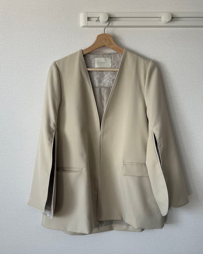 louren ノーカラージャケット