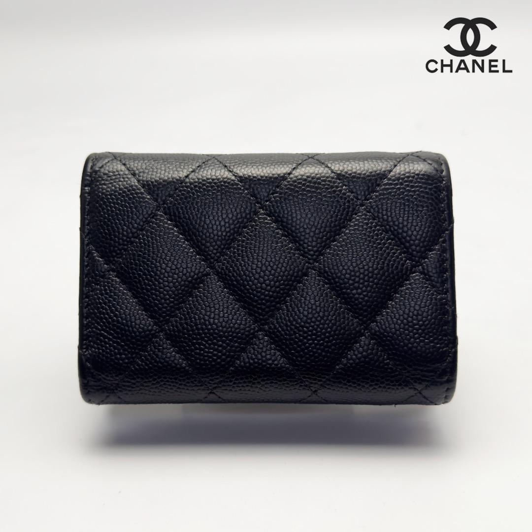 正規品　超美品　シャネル　マトラッセ　シルバー金具　Wホック　三つ折り財布