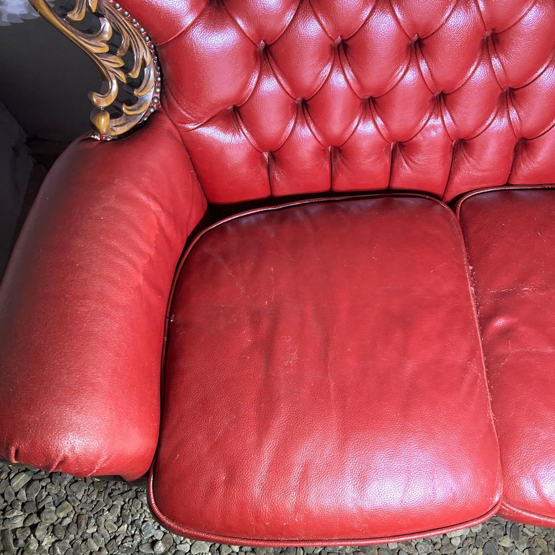 クラシック赤レザー3人掛けソファ