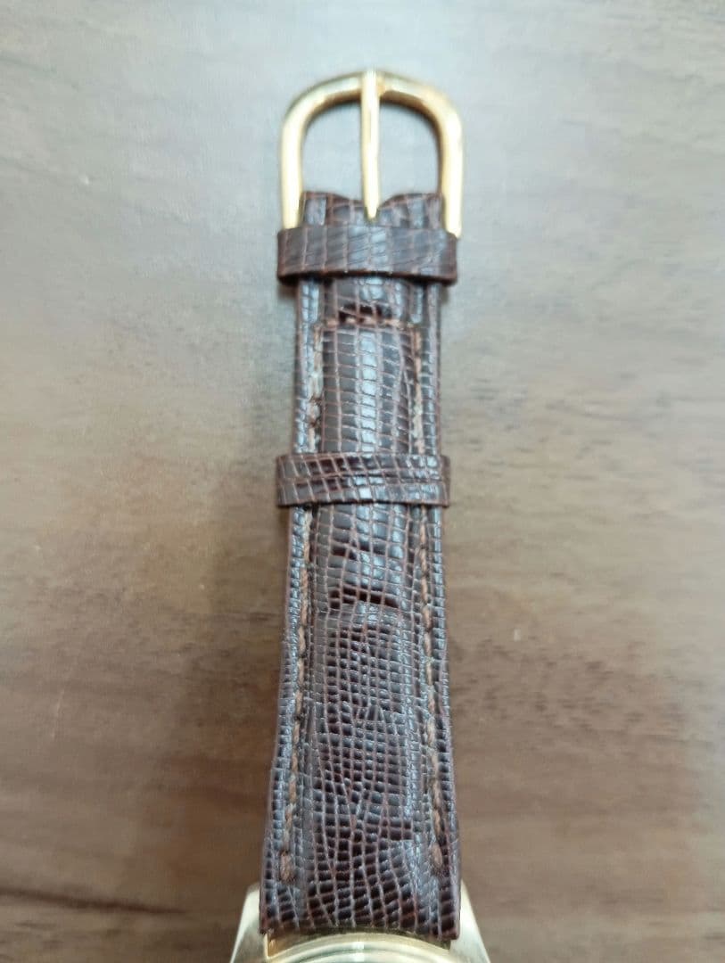 稼働　OMEGA クオーツ時計　ユニセックス ゴールド　ベルト社外品