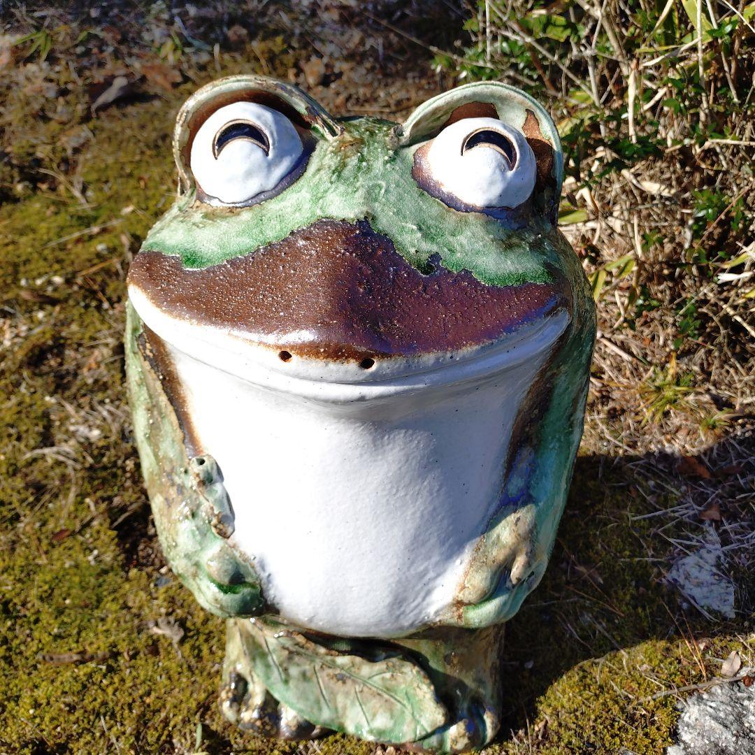 信楽焼　手作り出目笑い立ち蛙　(特大) 52cm　蛙　カエル　かえる