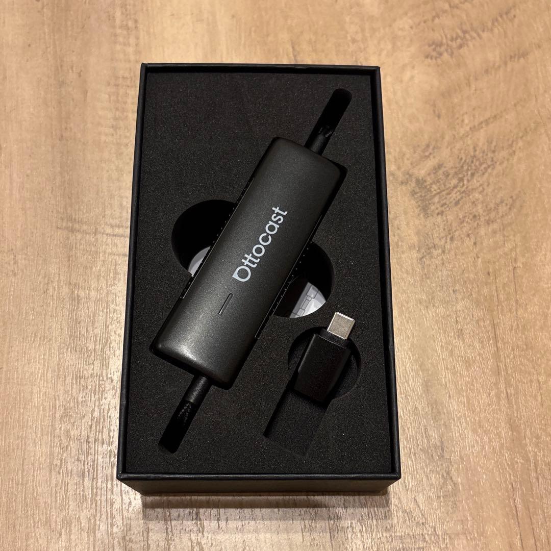 Ottocast MirrorTouch カーチャージャー