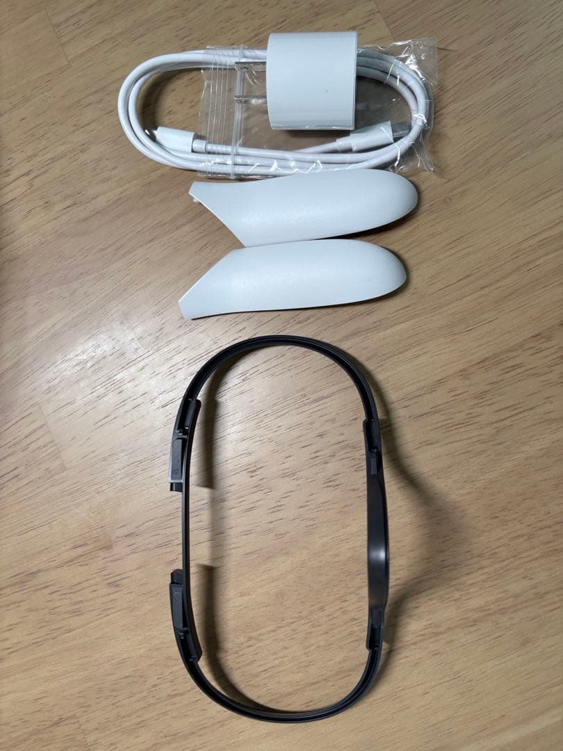  Quest 3S 128GB【20日使用、付属品17,000円相当】