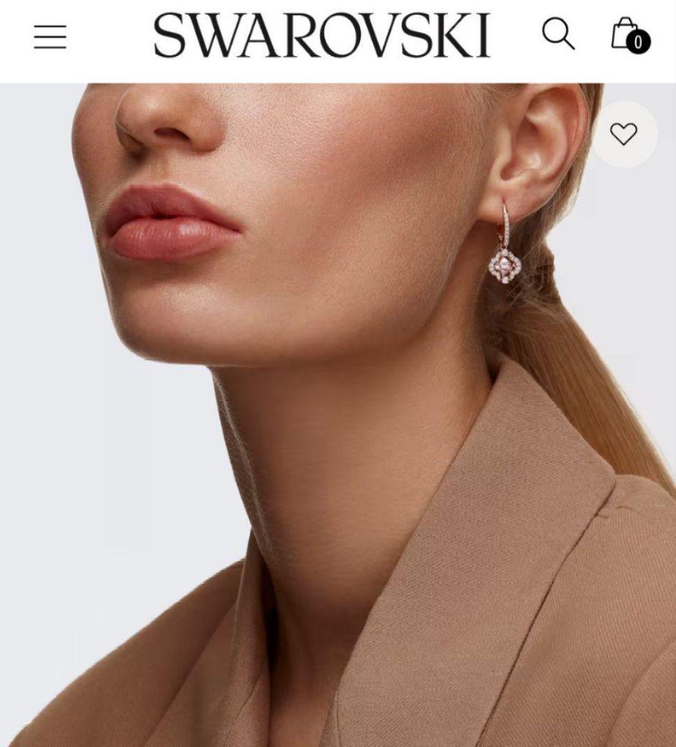 スワロフスキー新品 Sparkling ピアス Swarovski