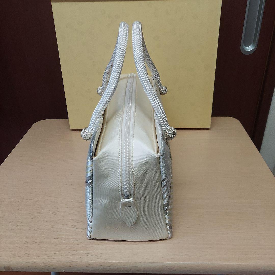 12月7日までのお値下げ　10,000円引　伊と忠　利休バッグ シルバー系 松菱