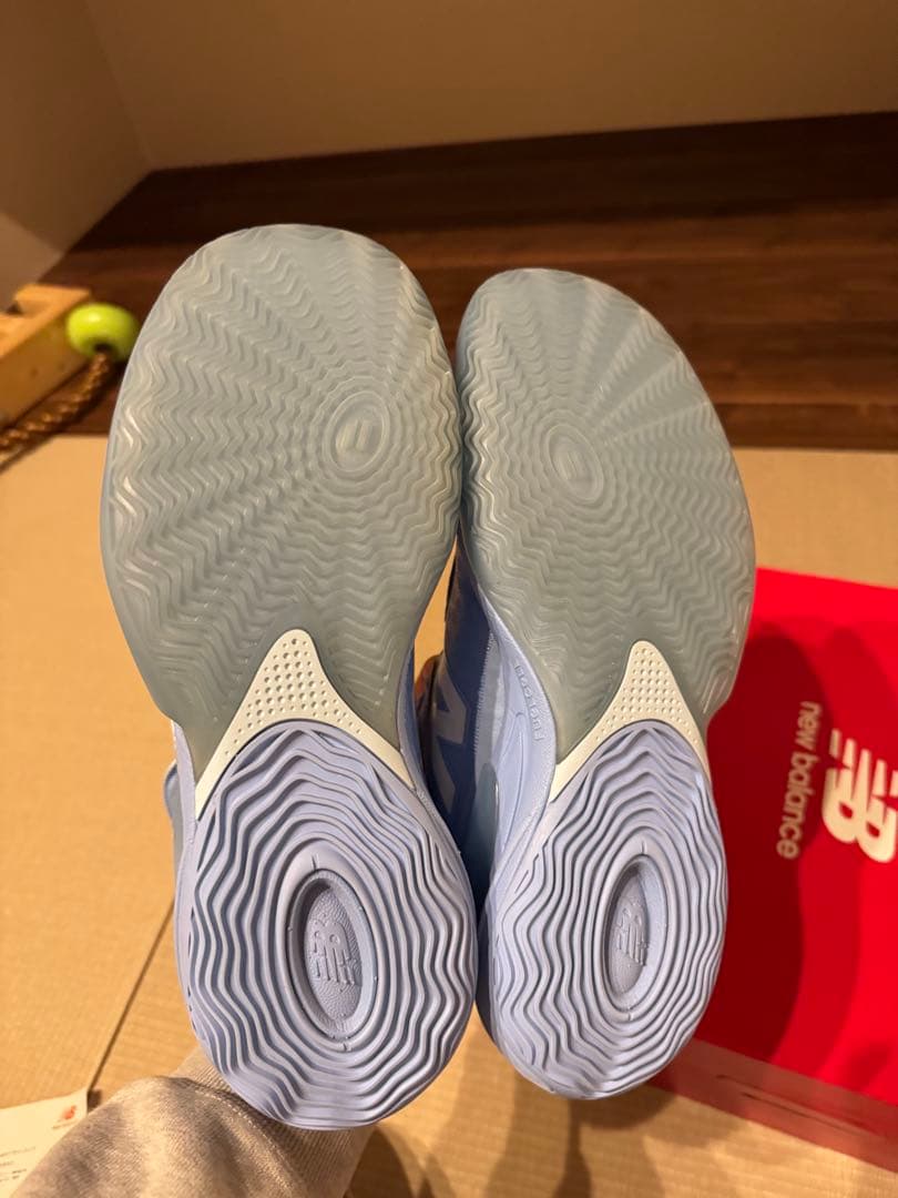 シューズ(男性用) New Balance HESI LOW V2