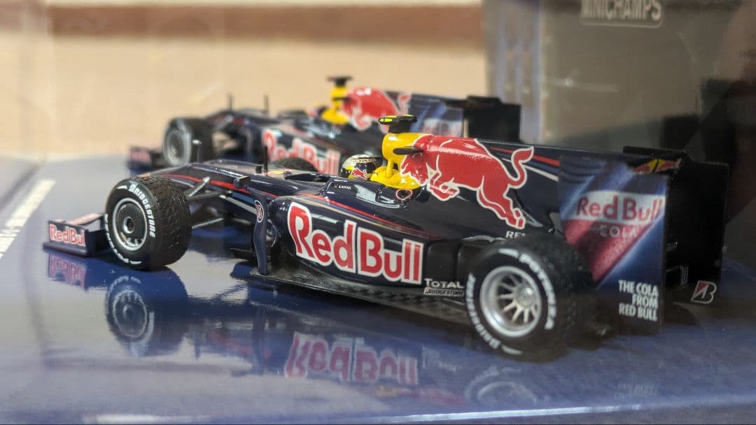 【レア新品未開封】レッドブルRB5 2台セット1-2フィニッシュ中国GP2009