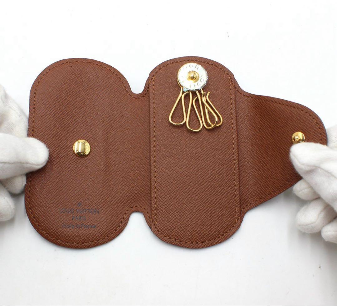 Q2790 未使用 ルイヴィトン モノグラム ミュルティクレ 4 キーケース