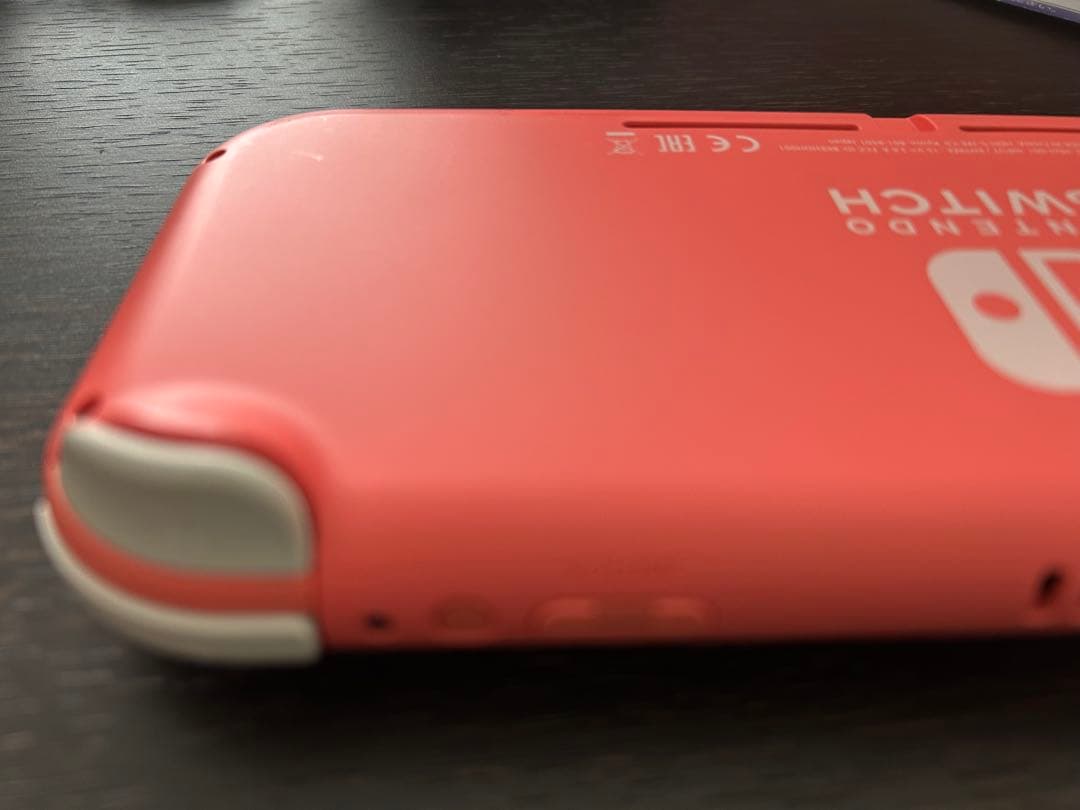 ぽて　　　Nintendo Switch LITE コーラル