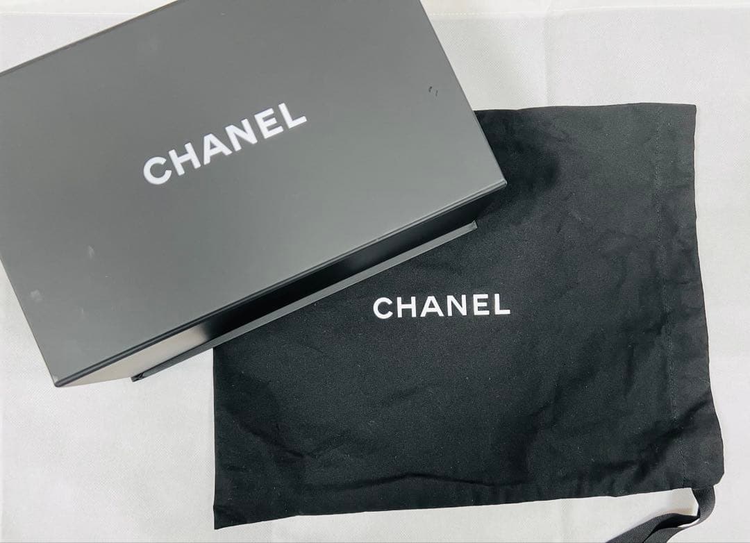 CHANEL ショルダーバッグ ミニマトラッセ A69900 黒 ラムスキン