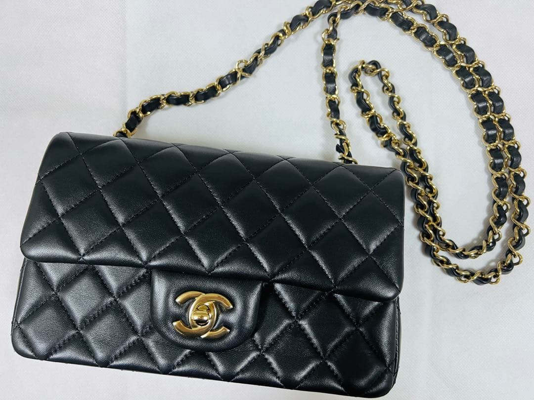 CHANEL ショルダーバッグ ミニマトラッセ A69900 黒 ラムスキン