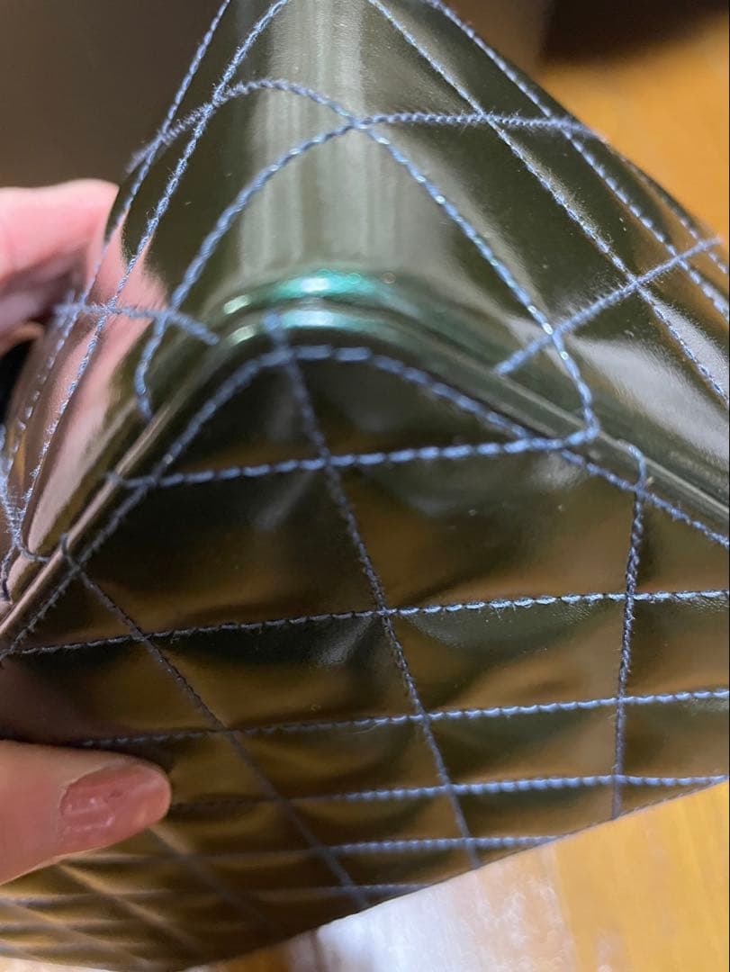 CHANEL ブルーキルティングバッグ