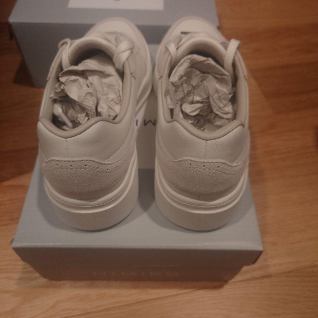 【新品未使用品】ホワイト スニーカー 25.5cm