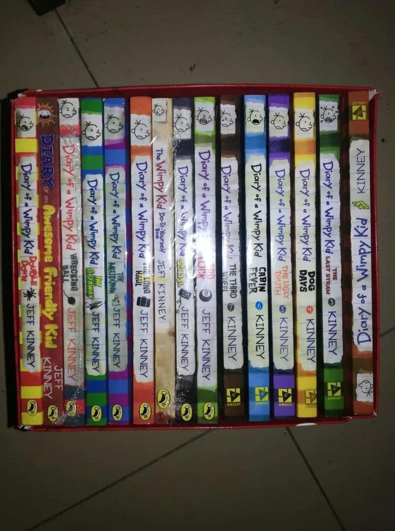英語オリジナルDiary of a Wimpy Kid Books 16巻