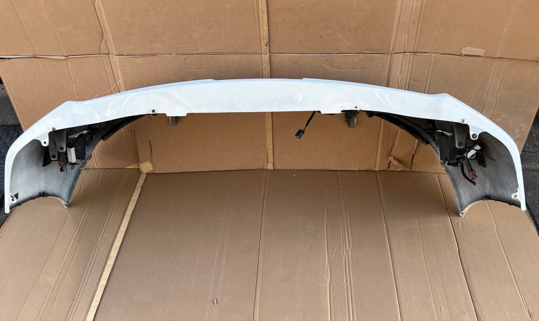 アルファード 20系　前期 フロントバンパー　フォグ2色LED ガーニッシュ付き