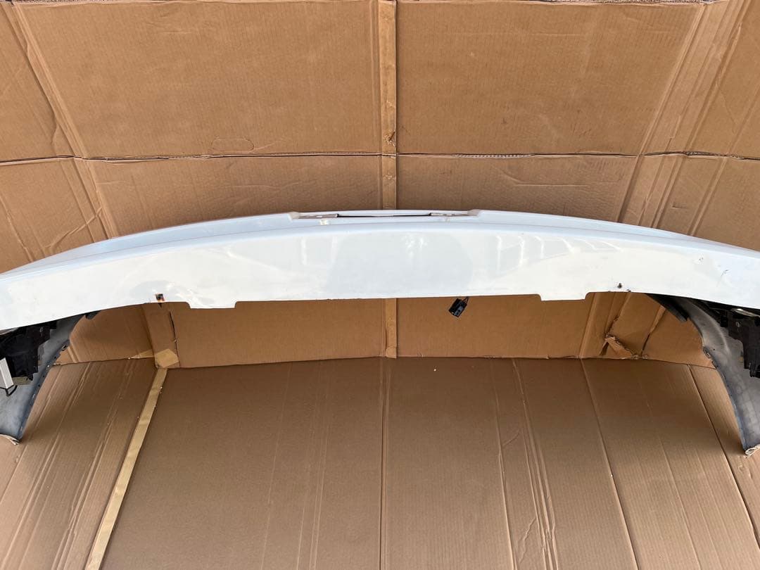 アルファード 20系　前期 フロントバンパー　フォグ2色LED ガーニッシュ付き