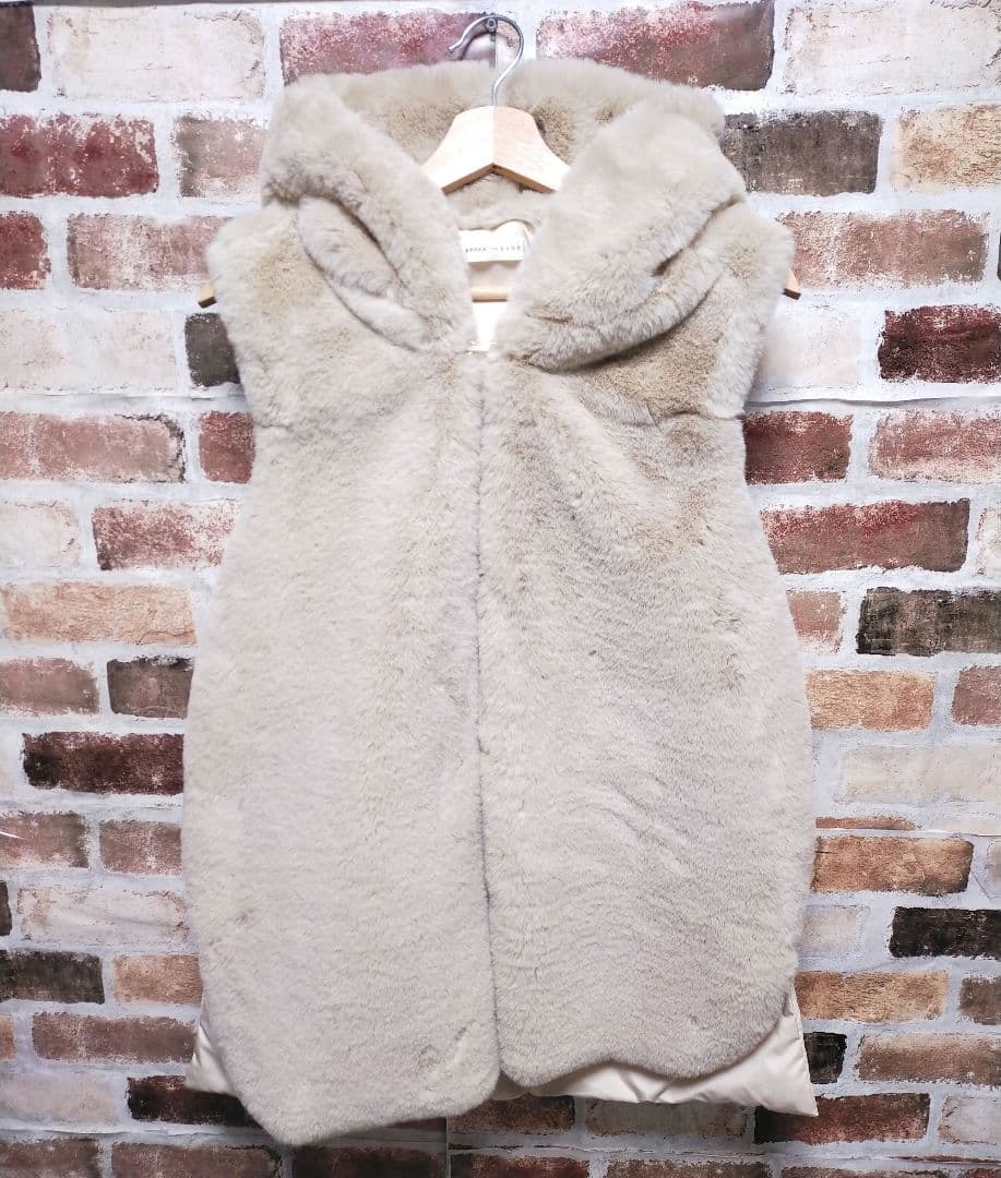 美品 EPOCA THE SHOP フェイク ファー フード 切り替え ベスト