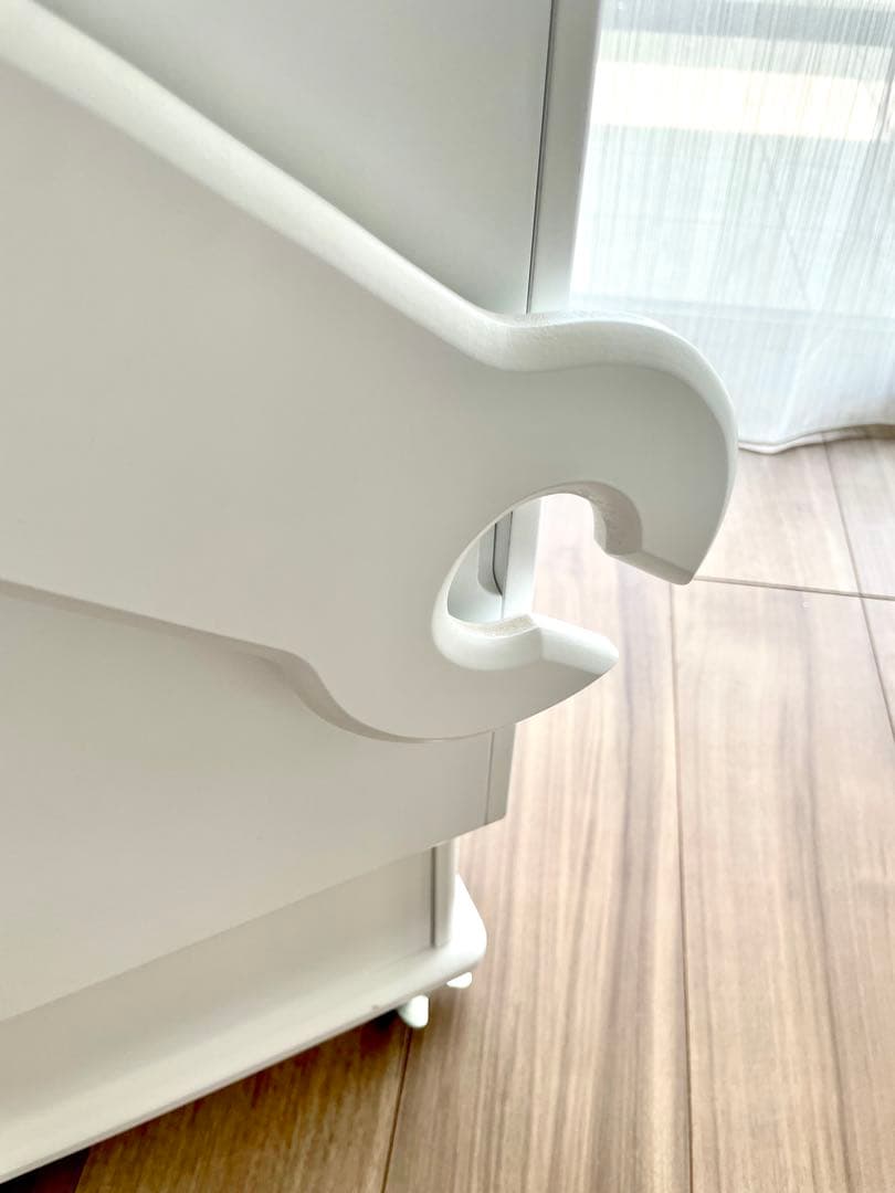 【最安値】ロボット型木製収納ロビット Robit ete ホワイト