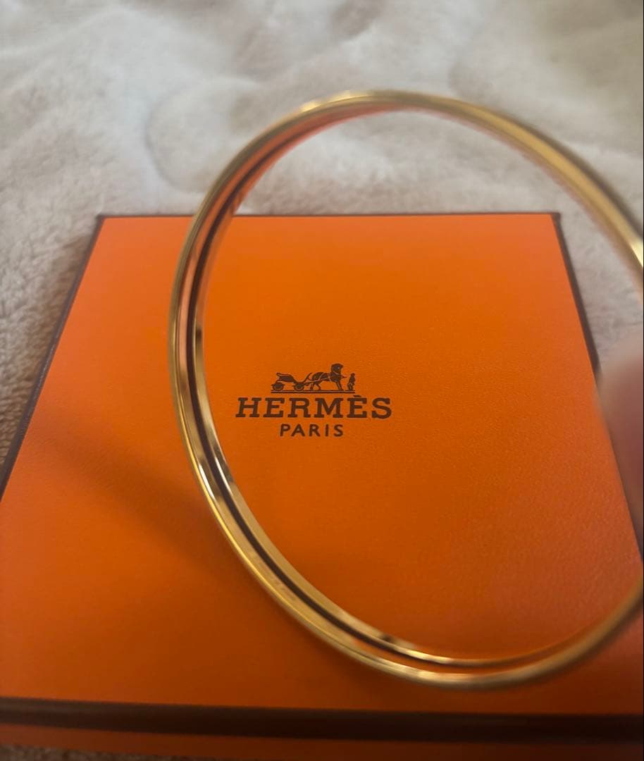 HERMES ゴールドバングル 専用ボックス付き
