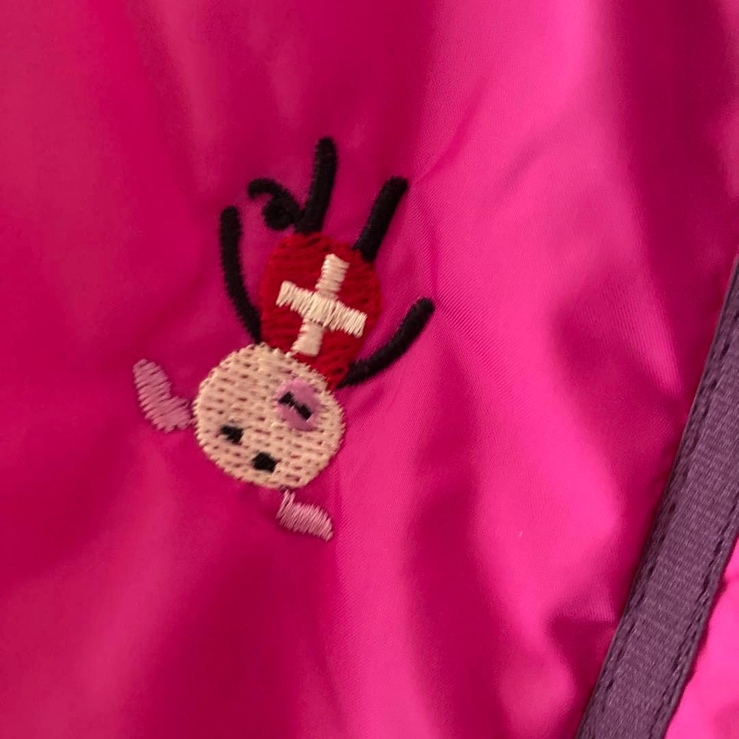 アルベロベロ ぶたさん刺繍 ダウンベスト