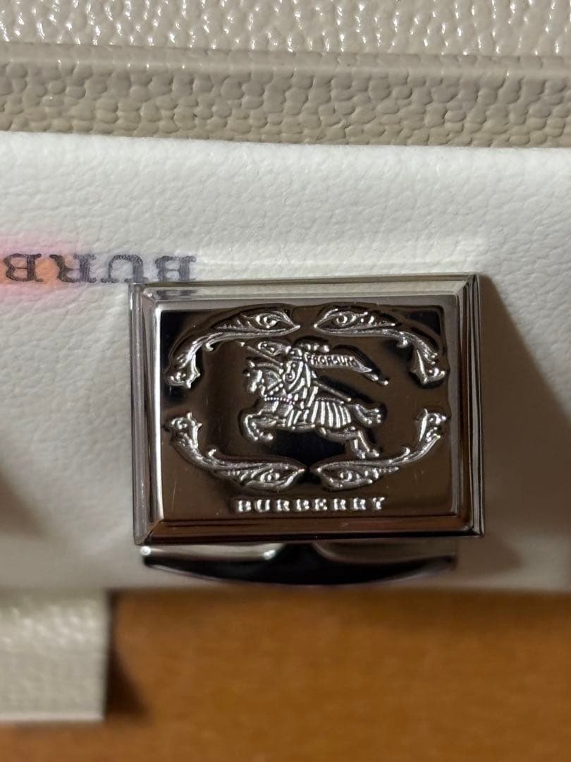 バーバリー　カフリンクス