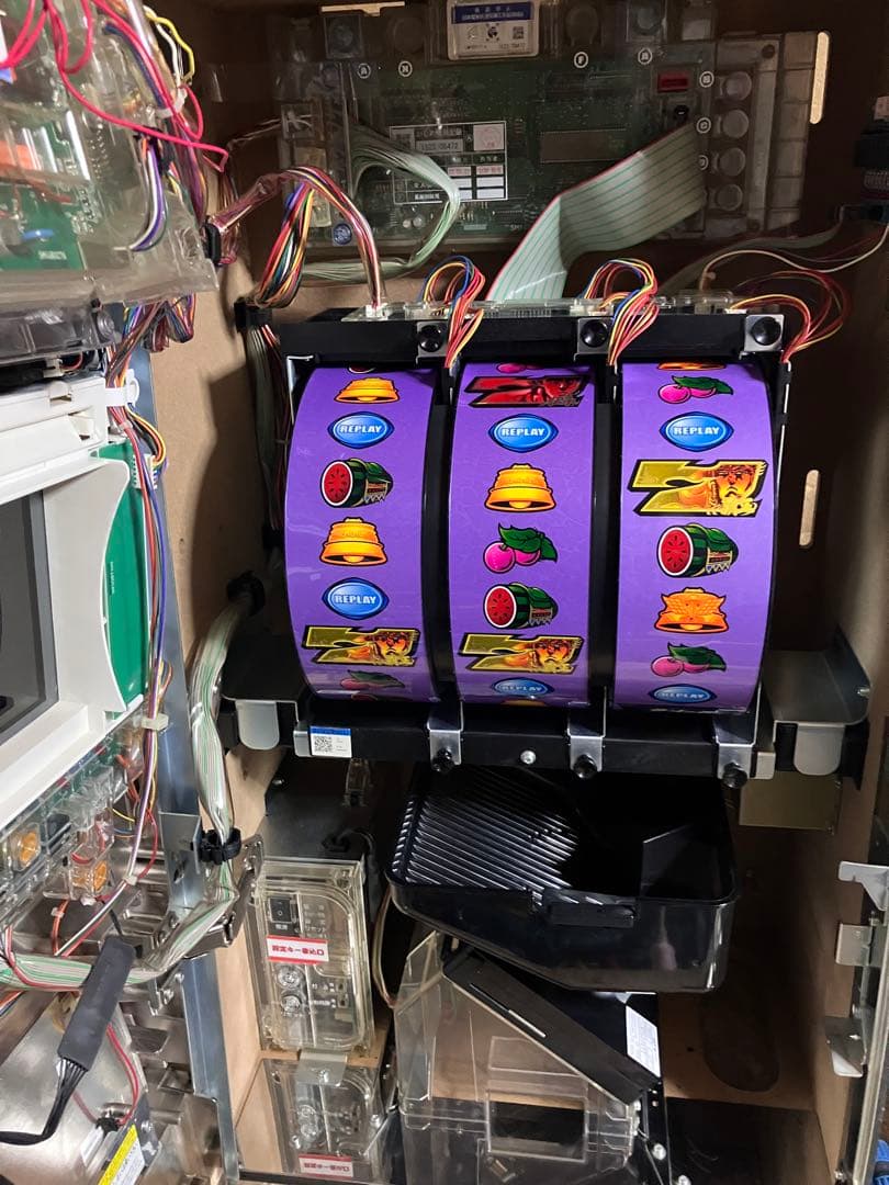 パチスロ実機　北斗の拳F 世紀末救世主伝説　不要機付き