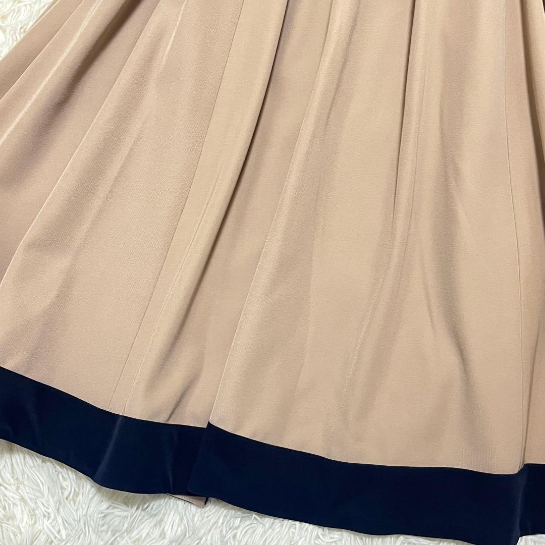 【新品タグ付き✨️】ジェンヌ オードリーフレアトレンチコート Lサイズ