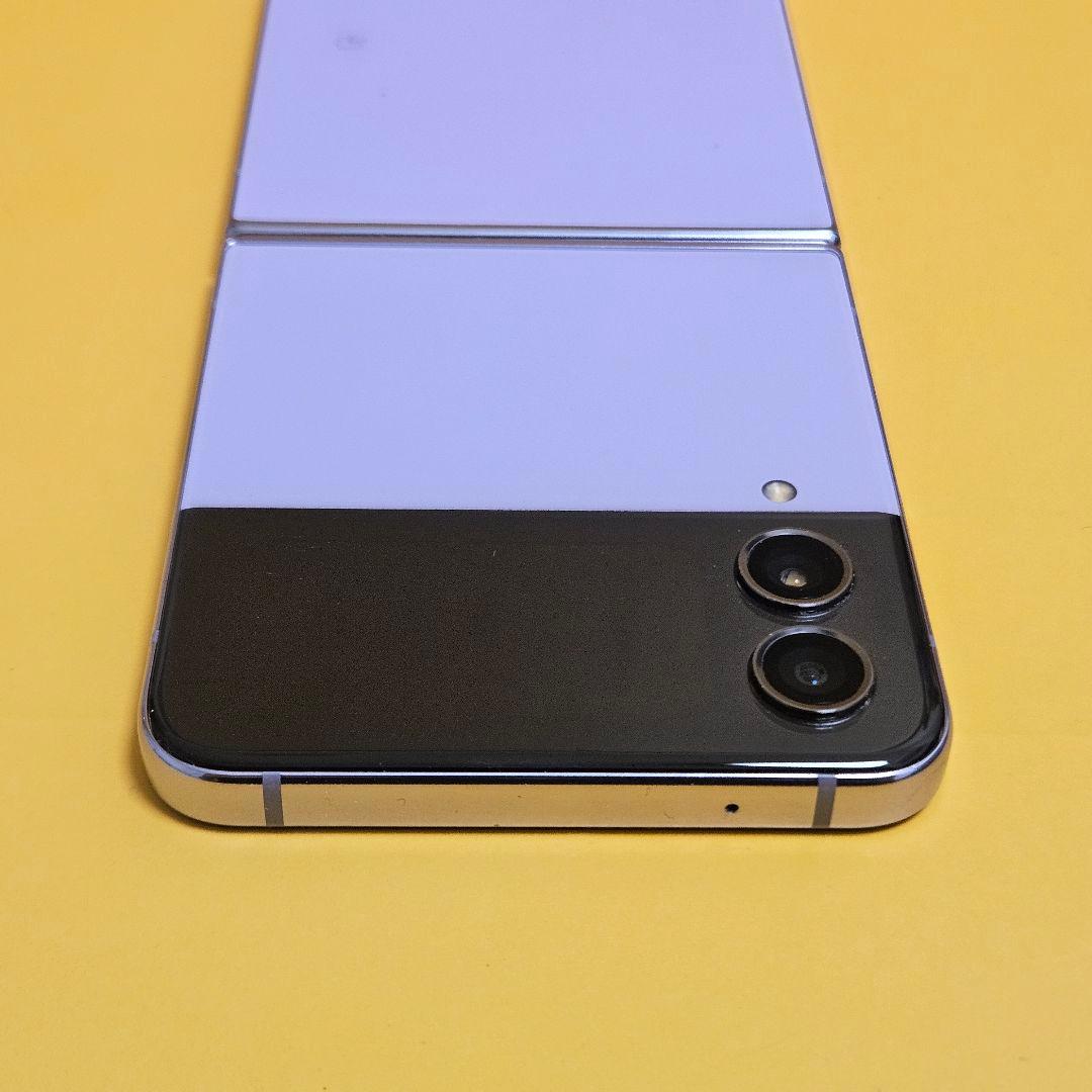 Galaxy Z Flip4 SCG17 ｜24時間以内発送#815
